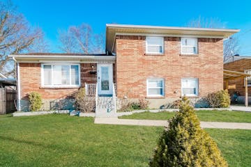 4203 QUIET WAY LOUISVILLE, KY 40219